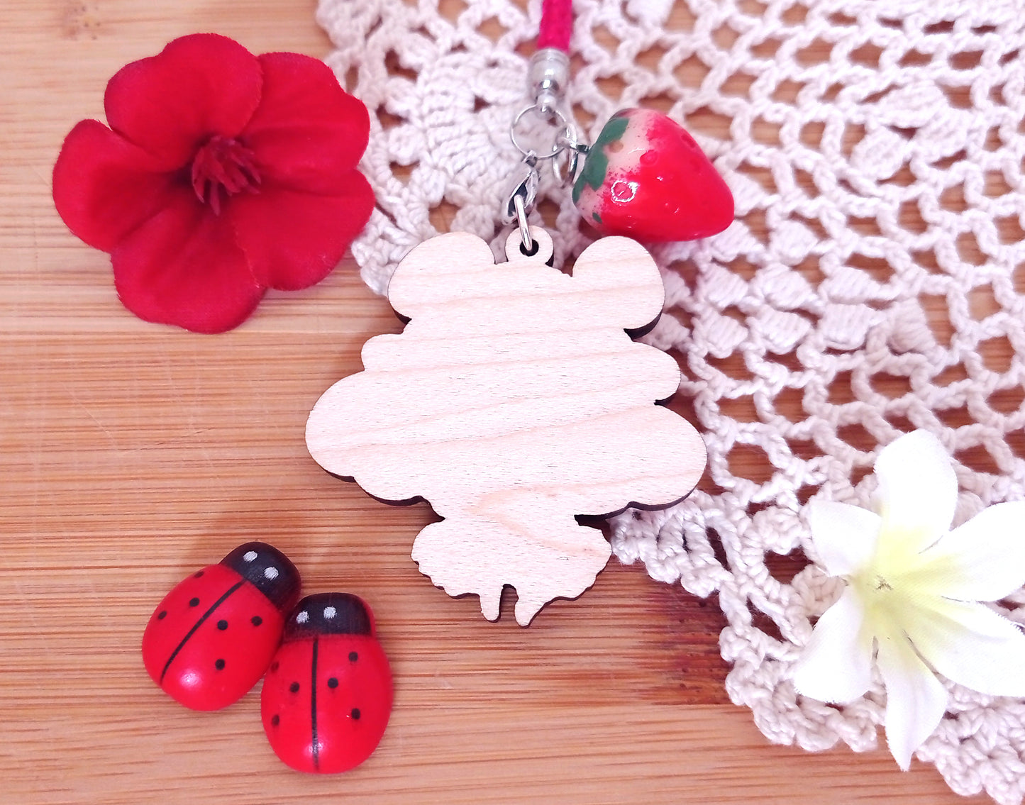 Almendra's strawberry marmalade • wooden charm