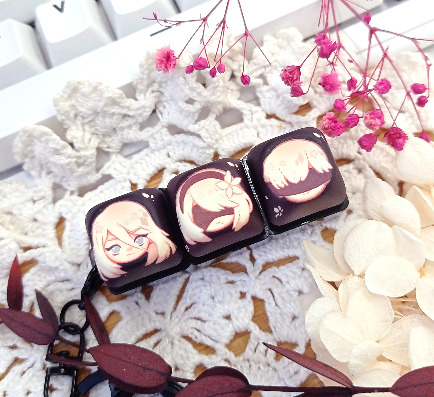 Preorder!! NieR:Automata • keycap fidget keychain