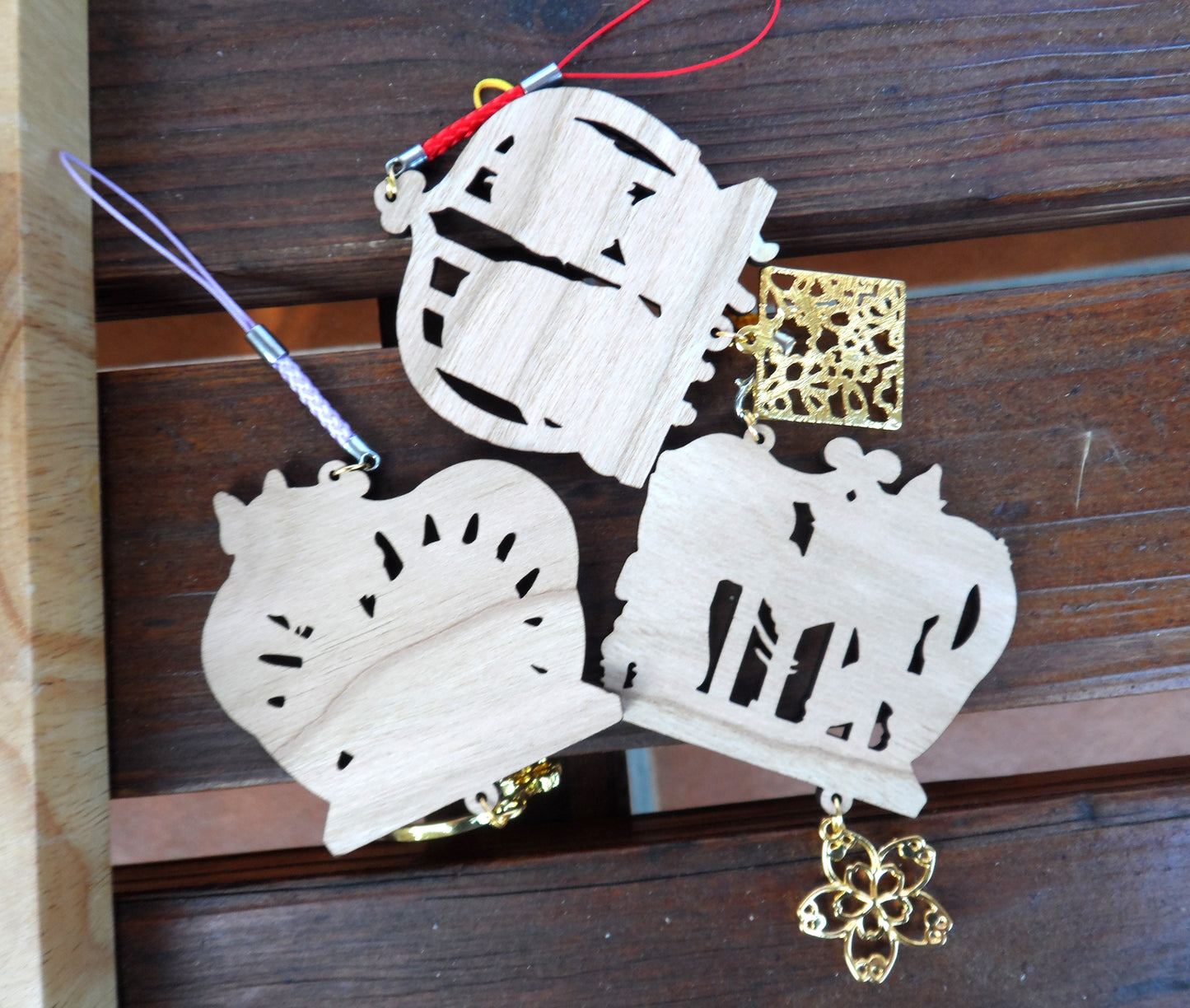 Playtime & swings • wooden charms